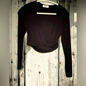 🚨Lilyful Black Long-Sleeve Cropped Wrap Top - Women